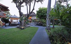 The Taman Ayu Seminyak 10 Minute Walking To The Beach